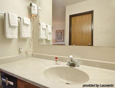 Super 8 By Wyndham Mt. Vernon Hotel 2*